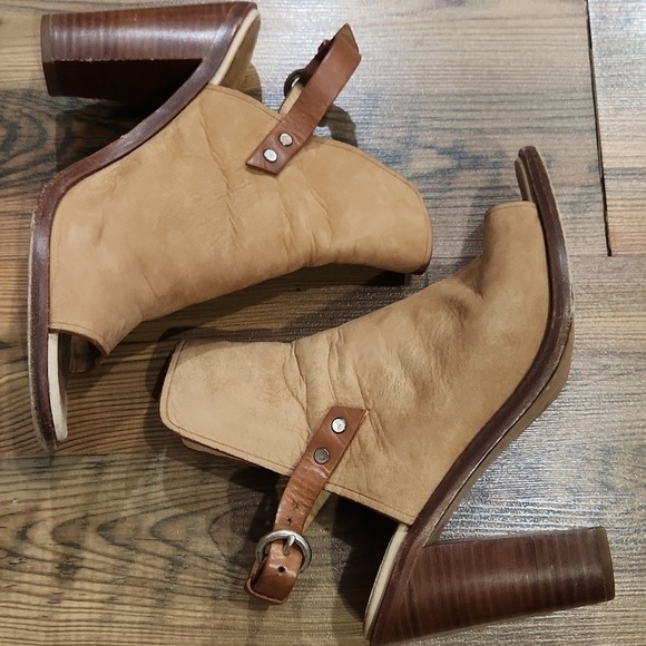 rag & bone Shoes - Rag & Bone Wyatt Leather Peep Toe Block Heel Bootie Rich Mom Old MoneyTan 38
